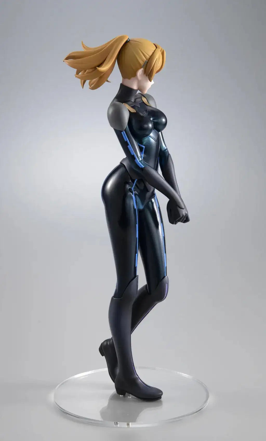 YAMATO GIRLS COLLECTION STAR BLAZERS REBEL 3199 YUKI MORI DEZARIAM SUIT VER. STATUE - bild 2