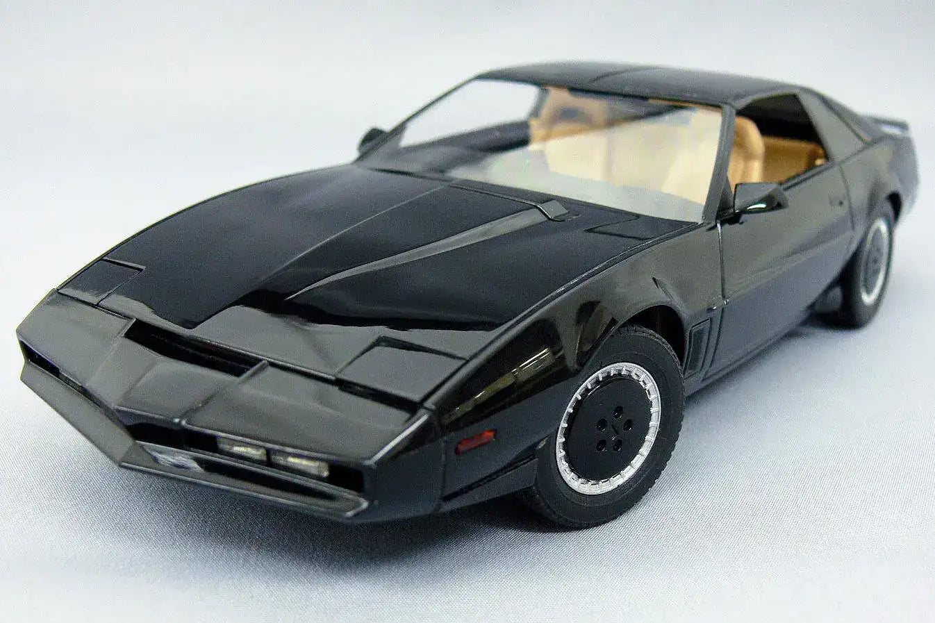 KNIGHT RIDER KNIGHT 2000 K.I.T.T. SEASON III MK 1/24 3