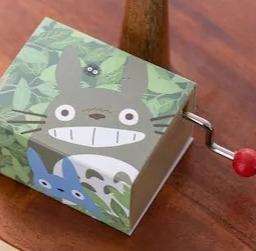 MY NEIGHBOR TOTORO LEAF HAND CRANK MUSIC BOX