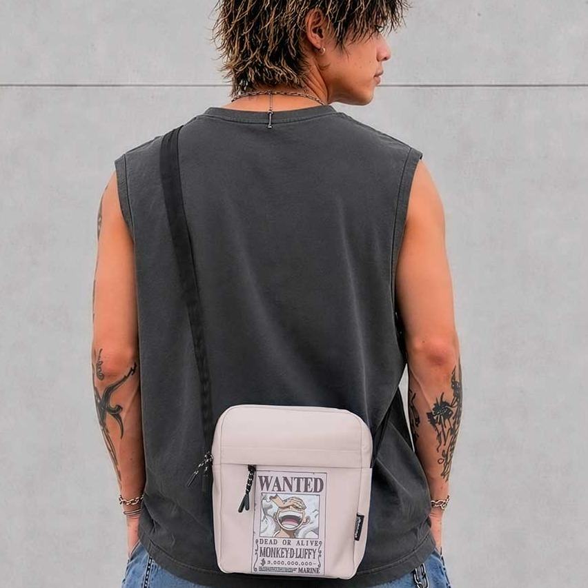 ONE PIECE LUFFY WANTED CROSSBODY BAG