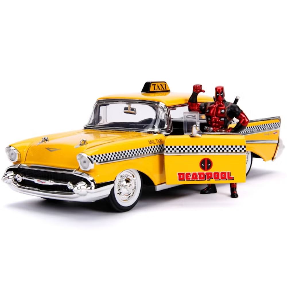 MARVEL DEADPOOL 1975 CHEVROLET YELLOW TAXI  BEL AIR & DEADPOOL 1/24 DIE-CAST MODEL