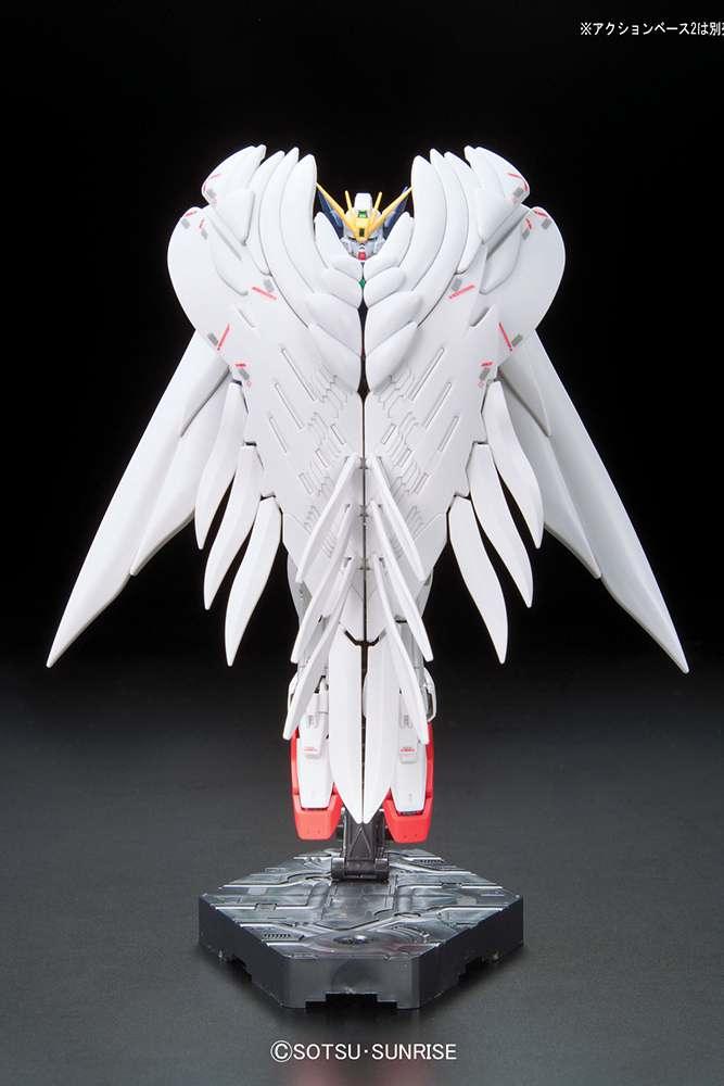 RG Gundam Wing Zero Custom EW 1/144 - Byggsats - Robotto