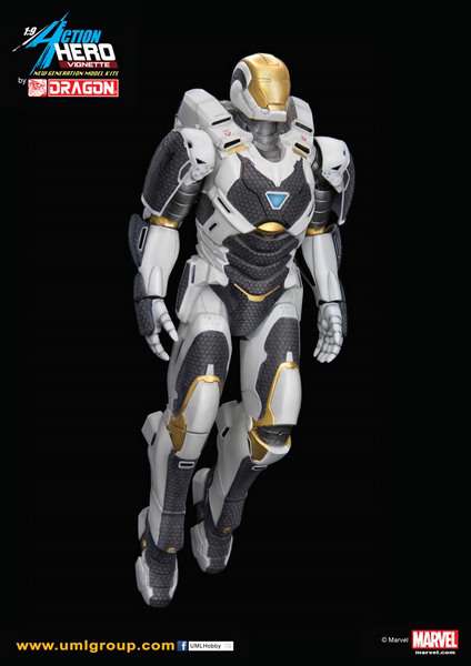 Iron Man 3 Mark 39 Starboost 1/9 Actionfigur semic