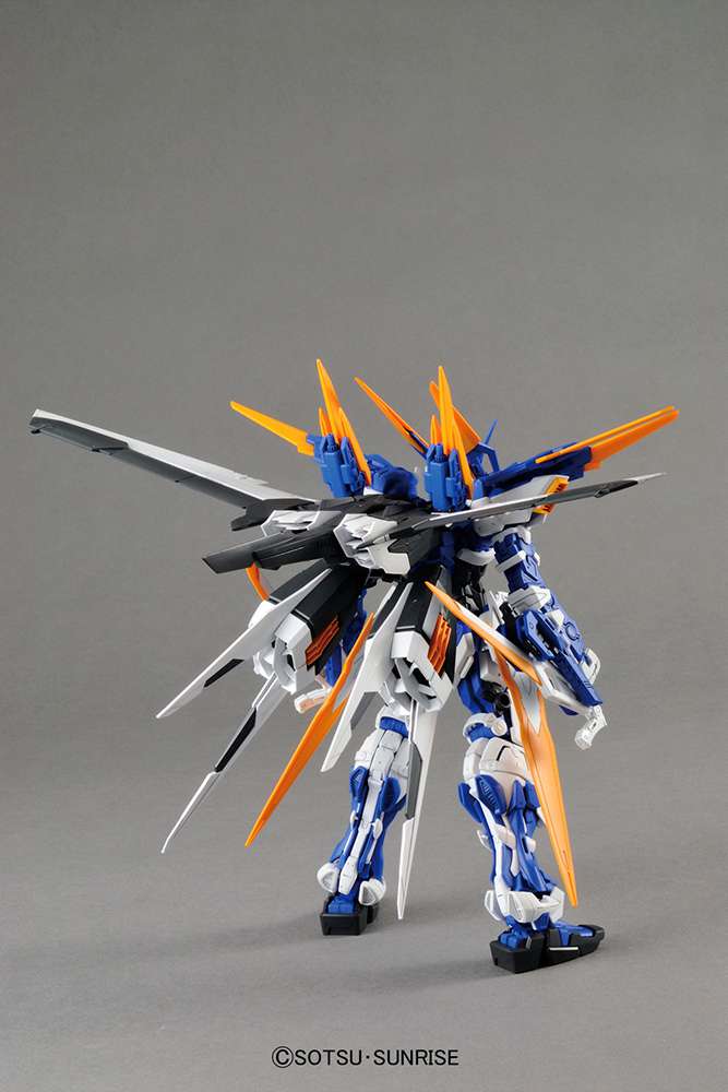 MG Gundam Astray Blue Frame D 1/100 - Modellbyggsats bandai model kit gunpla