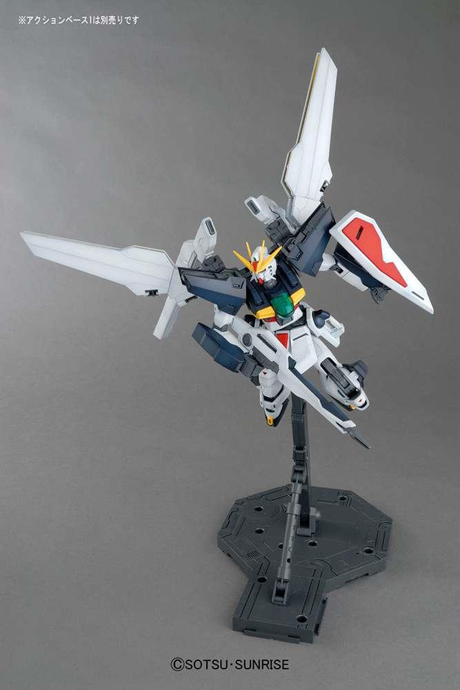 MG Gundam Double X 1/100 - Modellkit - Robotto