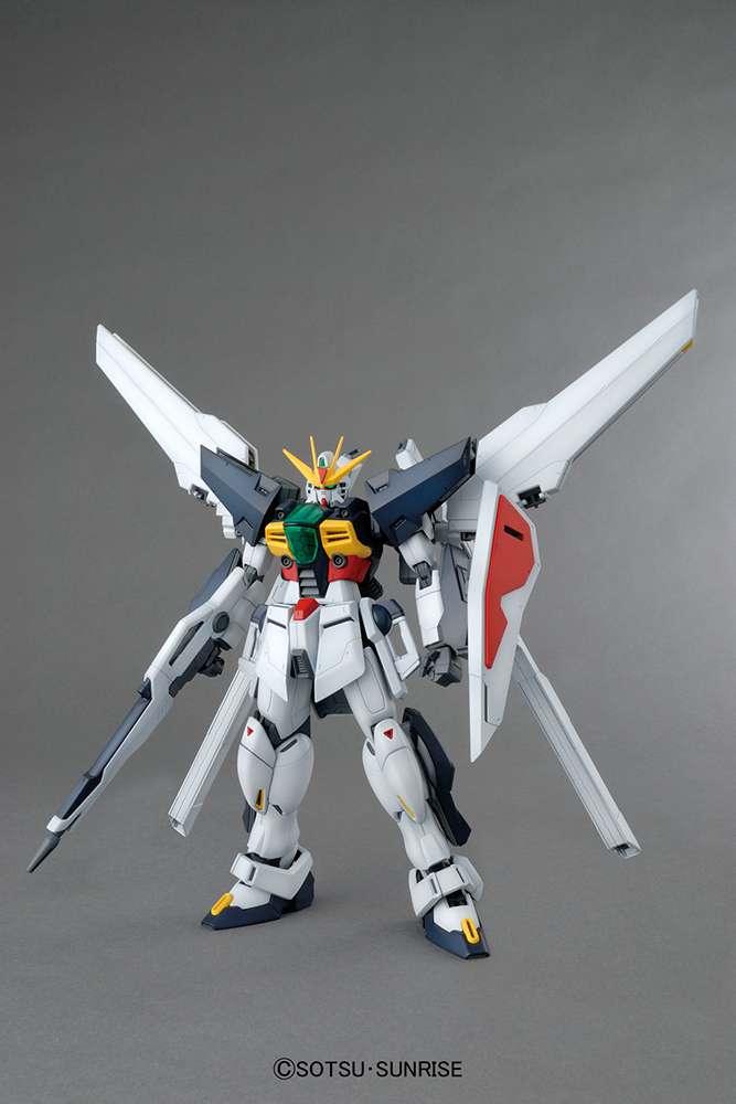 MG Gundam Double X 1/100 - Modellkit - Robotto