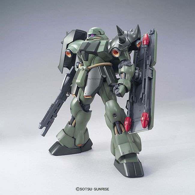 MG Geara Doga 1/100 - Modellbyggsats - Robotto