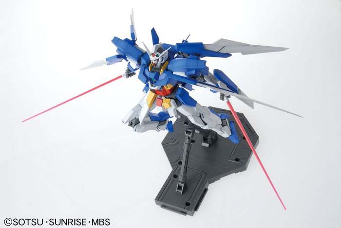 MG Gundam AGE-2 Normal 1/100 – Modellbyggsats av hög kvalitet bandai model kit gunpla