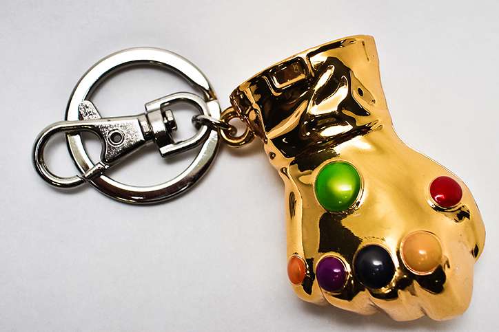 Infinity Gauntlet Metall Nyckelring semic