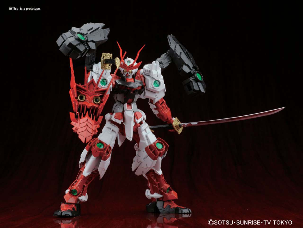 MG Gundam Astray Sengoku 1/100 - Högkvalitativ Modell bandai model kit gunpla
