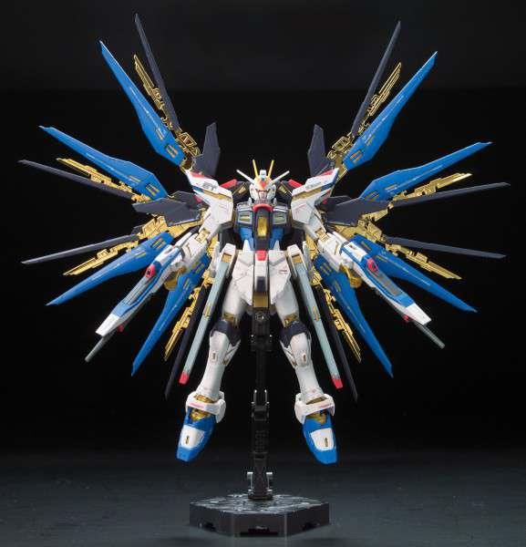 RG Gundam Strike Freedom ZGMF-X20A 1/144 - Högglansande Modellkit - Robotto