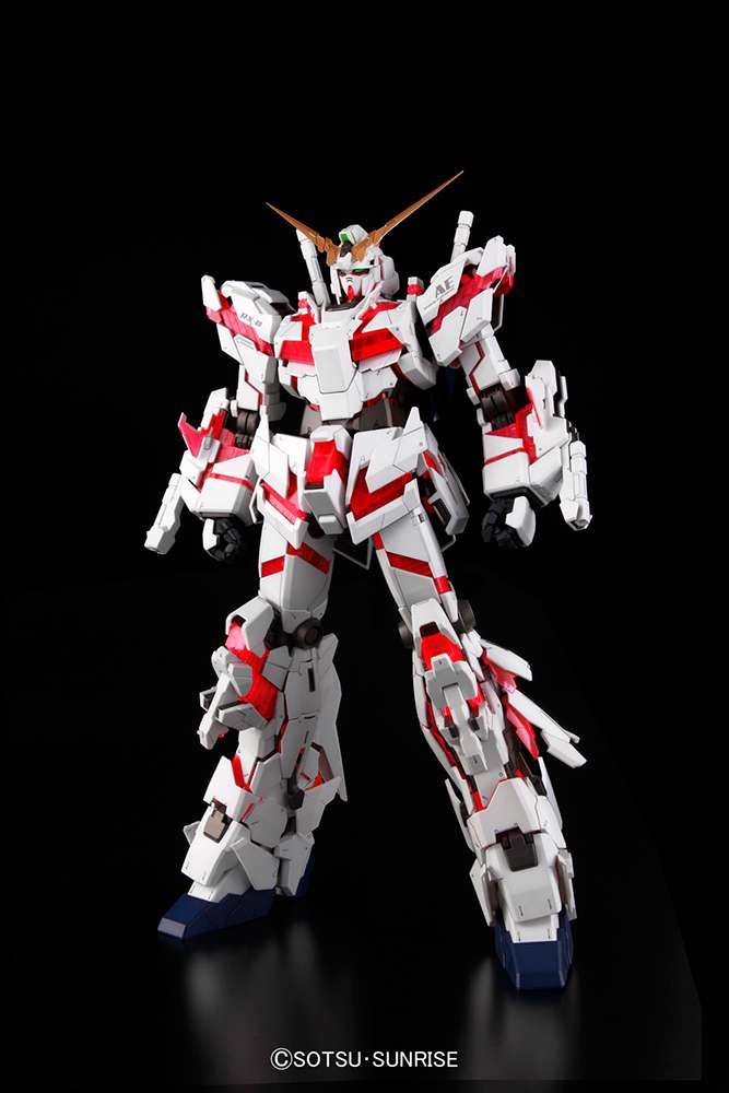PG Gundam Unicorn RX-0 1/60 Model Kit bandai model kit gunpla