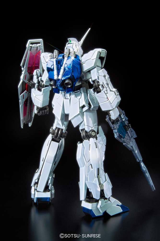MG Gundam Unicorn Red/Green F Titan 1/100 – Professionell Modellbyggsats bandai model kit gunpla