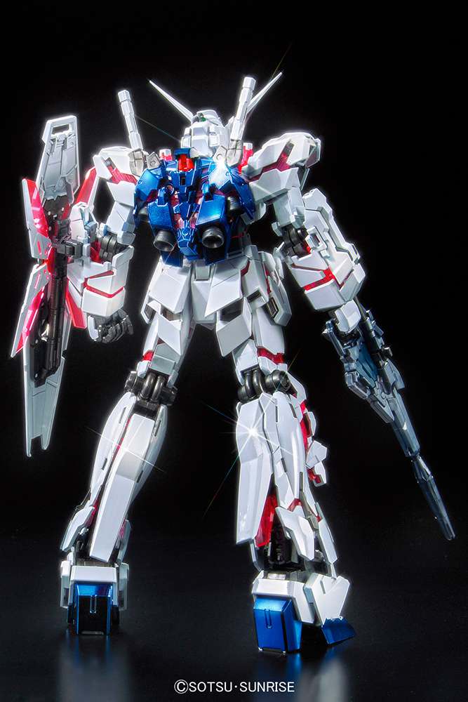 MG Gundam Unicorn Red/Green F Titan 1/100 – Professionell Modellbyggsats bandai model kit gunpla