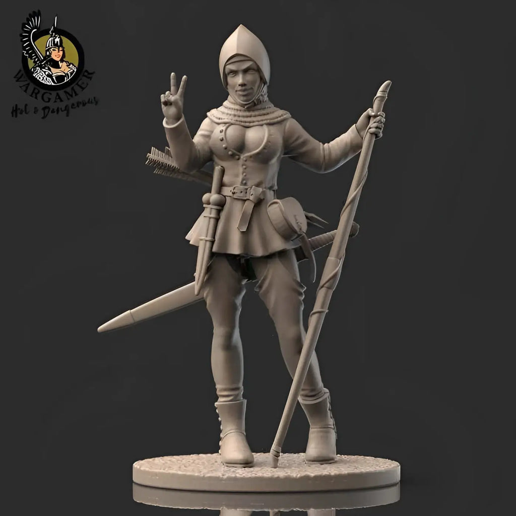 Ommålad hartsminiatyr av 54 mm Rosie the Bowmen, kvinnlig krigare i medeltida rustning med spjut, dolk och pilbåge på ryggen