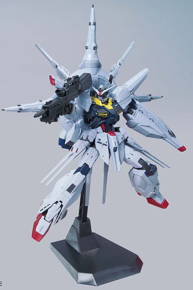 MG Gundam Providence 1/100 - High-Quality Modell bandai model kit gunpla