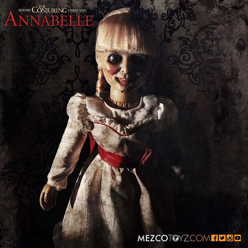 Annabelle Docka Prop Replica från The Conjuring mezco toys