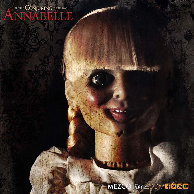 Annabelle Docka Prop Replica från The Conjuring mezco toys