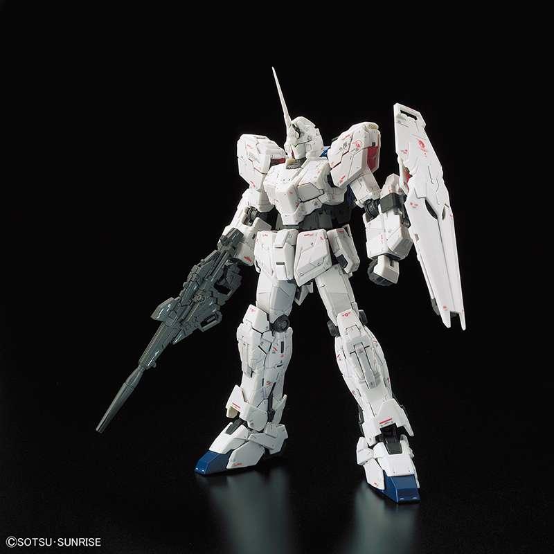 RG Gundam Unicorn 1/144 – Detaljerad Modell av Ikonisk Mecha - Robotto