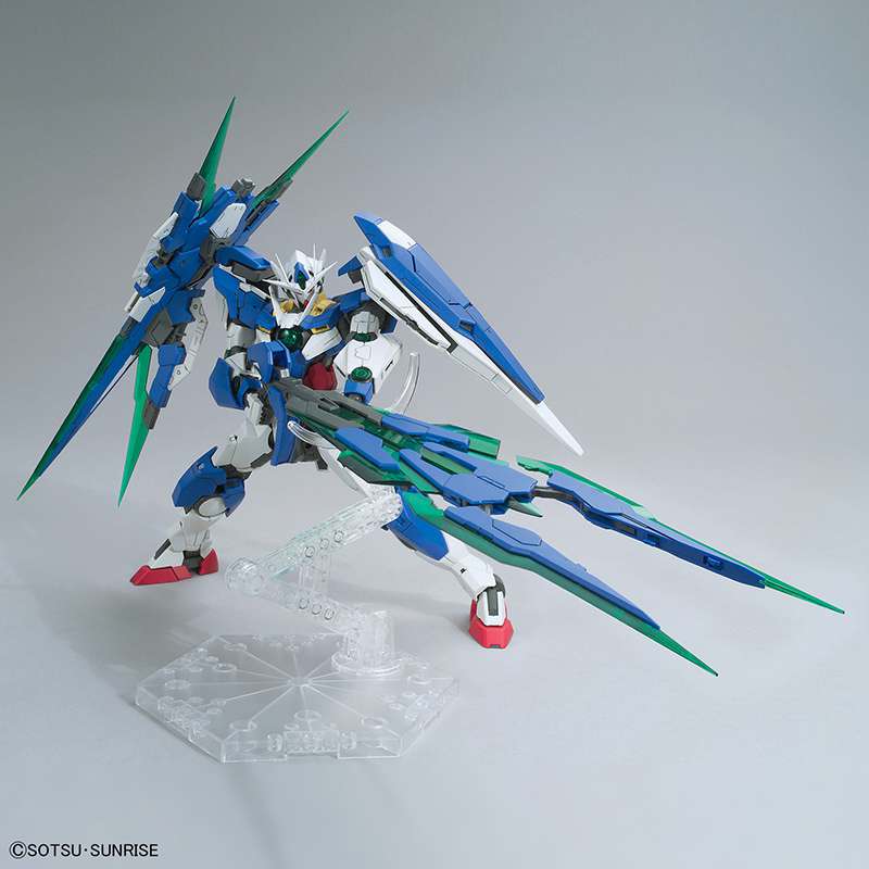 MG 00 Qant Full Saber 1/100 - En imponerande modellkit i hög kvalitet bandai model kit gunpla