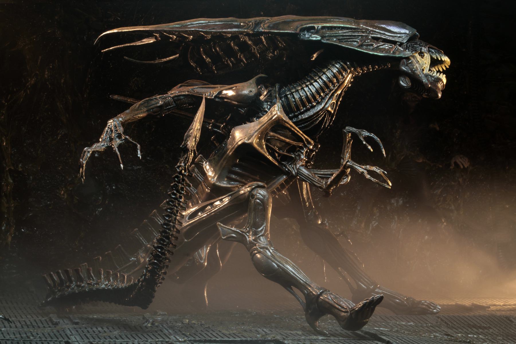 Aliens Alien Queen Resurrection Deluxe Actionfigur