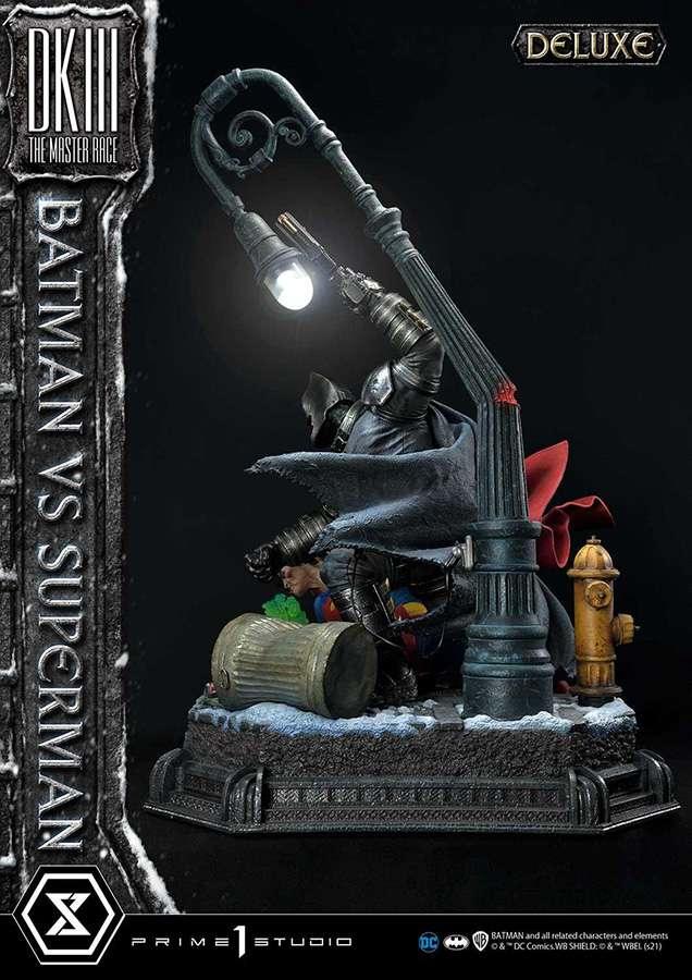 Batman vs Superman Statue - Dark Knight III Diorama - Robotto