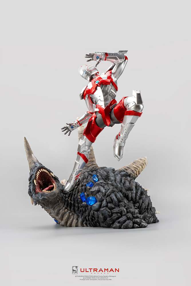 Ultraman vs Black King 1/4 Staty pure arts