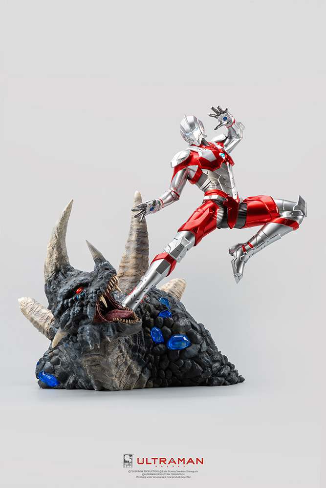 Ultraman vs Black King 1/4 Staty pure arts