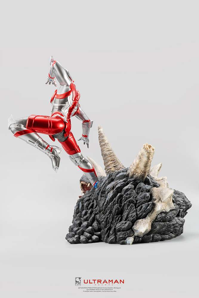 Ultraman vs Black King 1/4 Staty pure arts