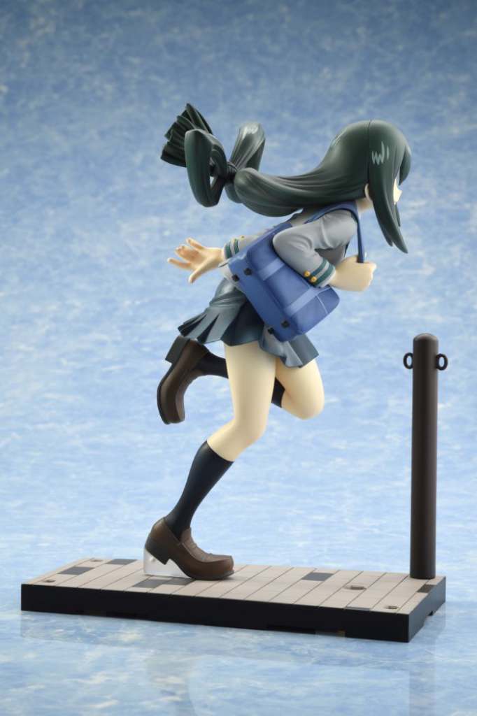 My Hero Academia Tsuyu Asui Uniform Figur bellfine