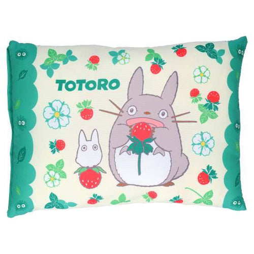 Totoro med jordgubbar 28 x 39 kudd studio ghibli