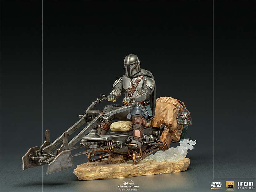 Mandalorian på Speederbike 1/10 Deluxe Art Skala iron studios