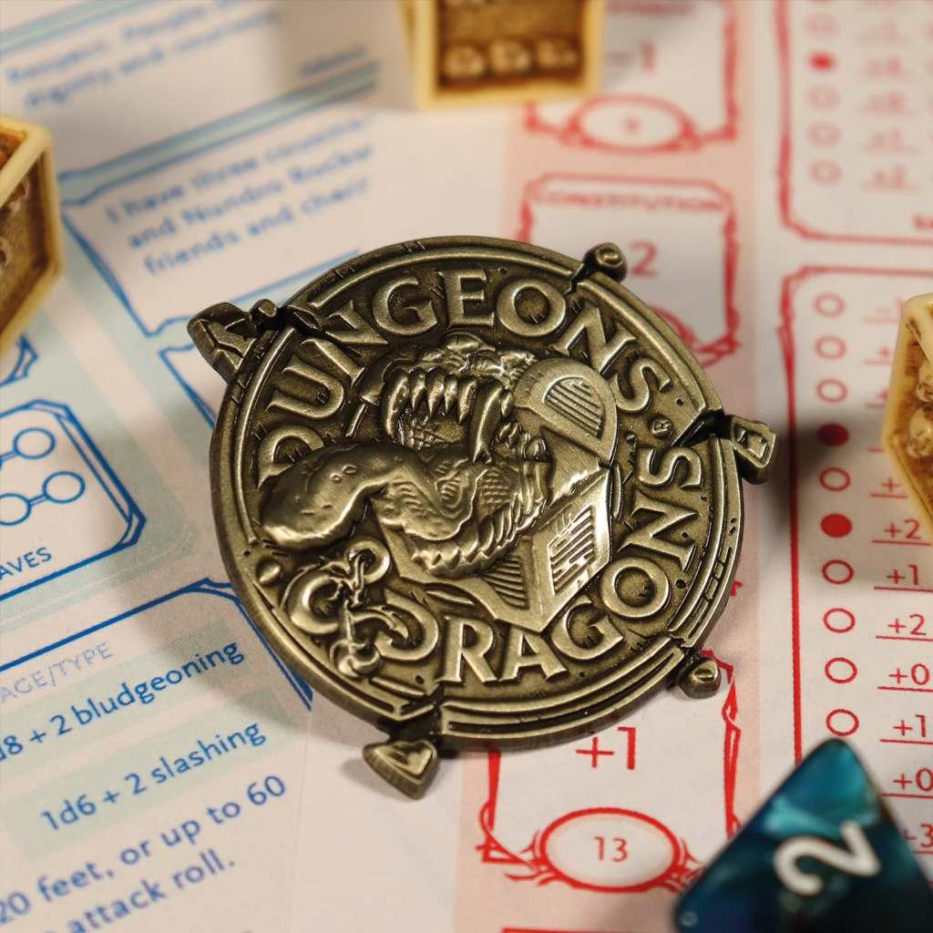 Dungeons&Dragons Limited Edition Premium Pin Badge - Robotto