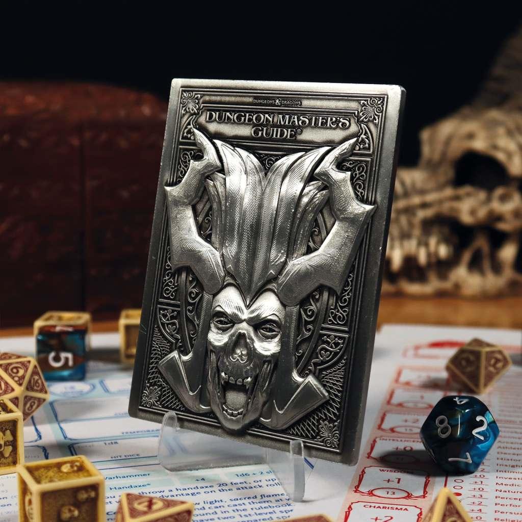 Dungeons & Dragons Dungeon Master's Guide Limited Edition Ingot - Robotto