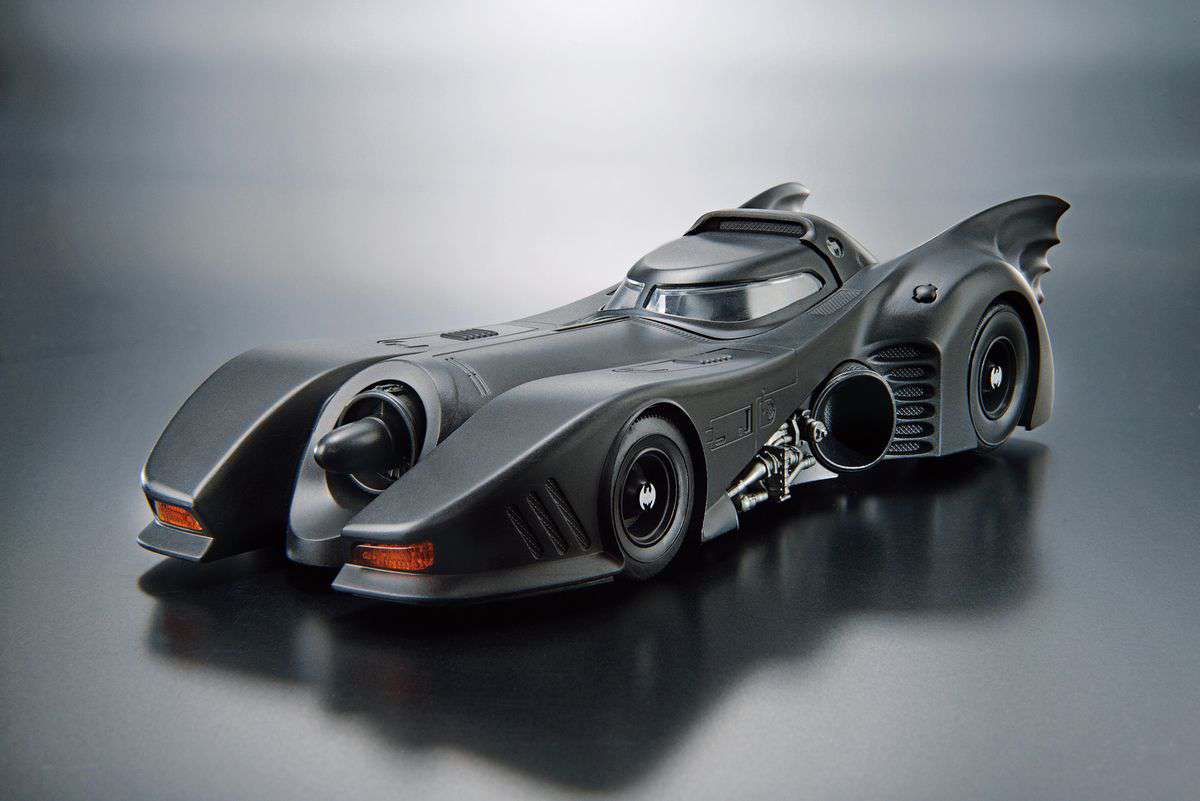 Batman 1989 Batmobile 1/35 Modellkit bandai model kit gunpla