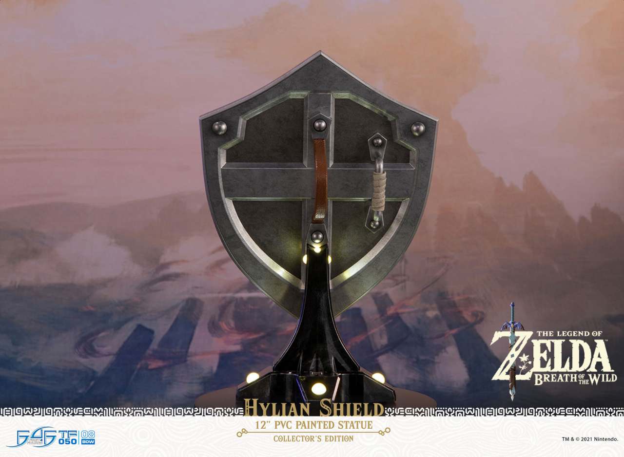 Legend of Zelda Hylian Shield PVC Collector's Edition first4figures