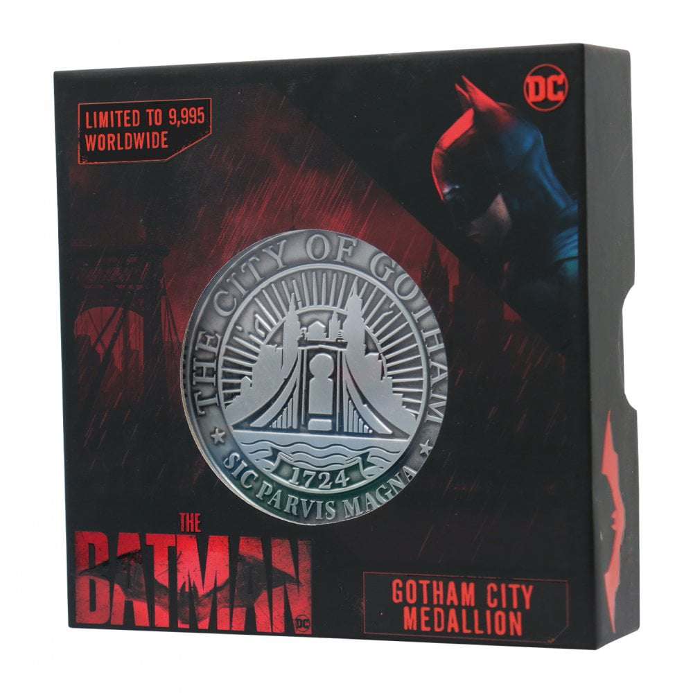 Batman Gotham Metal Medallion Limited Edition fanattik