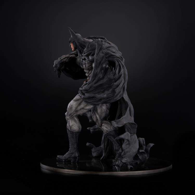 Sofbinal Batman Hard Black Ver. Staty union creative