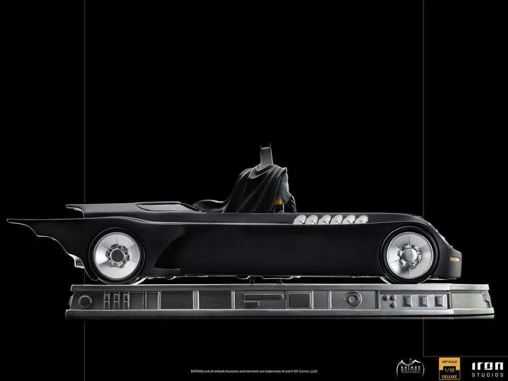 Batman Staty med Batmobile 1/10 Deluxe Art Skala - Robotto