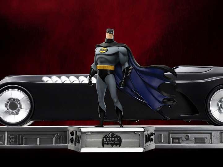 Batman Staty med Batmobile 1/10 Deluxe Art Skala - Robotto