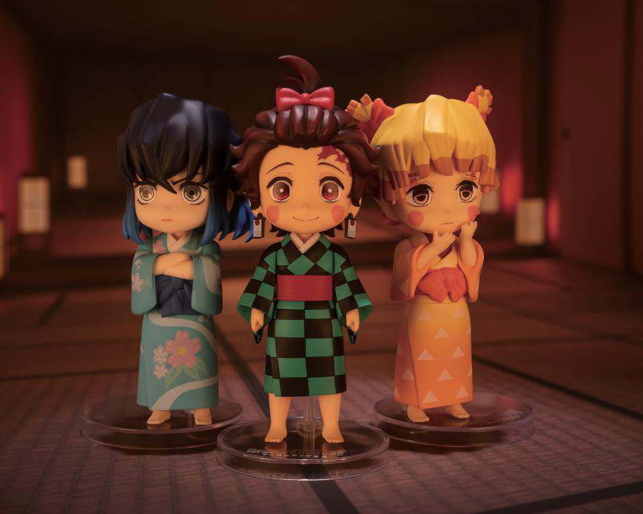 Demon Slayer Mini Figurer: Tanjiro, Zenitsu & Inosuke bandai