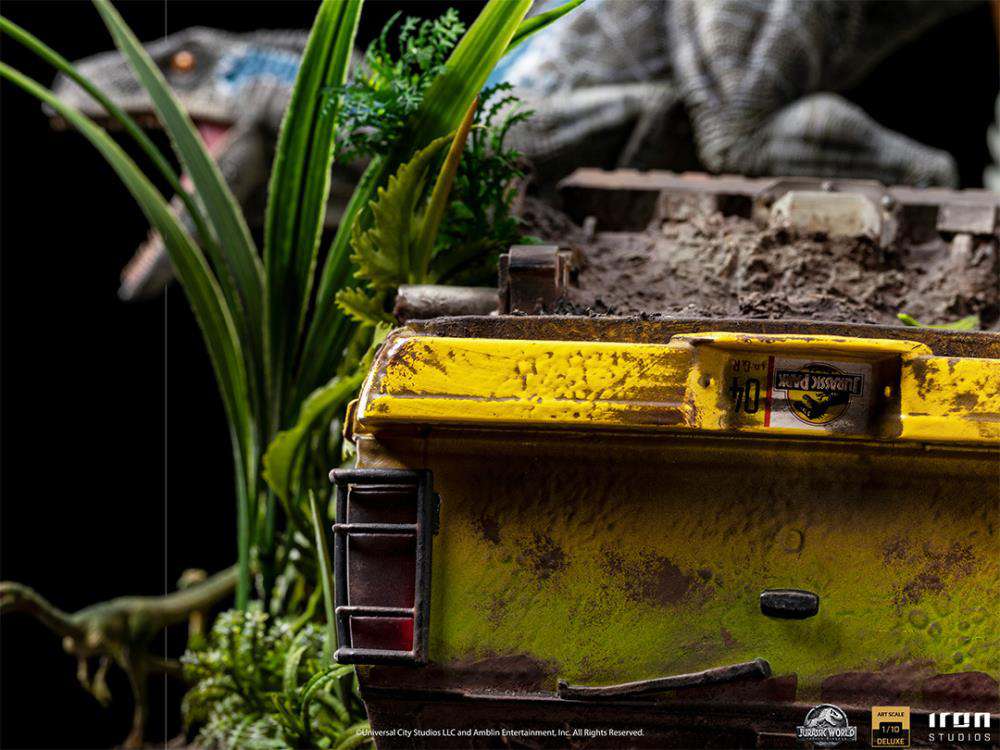Jurassic World Blue Deluxe Staty 1/10 iron studios