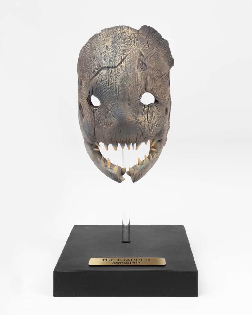 Dead by Daylight Trapper 1:2 Mask Replica itemlab gmbh