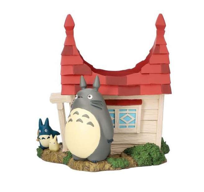 Totoro Kusakabe Hus & Totoro Diorama - En Magisk Värld av Studio Ghibli studio ghibli