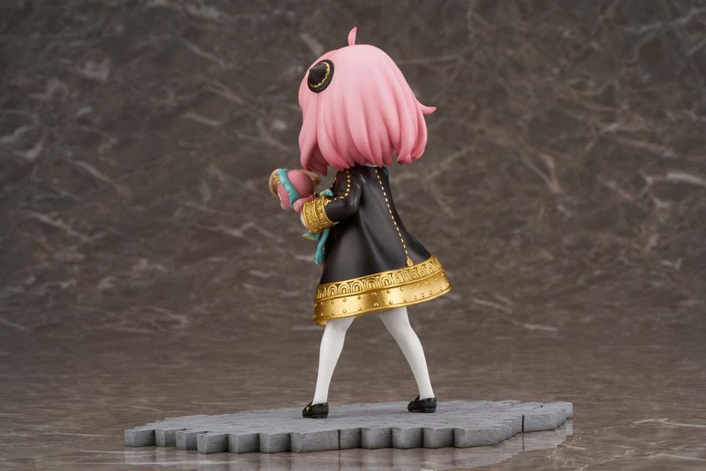 Spy x Family Anya Forger 1/7 Skala Figur - Robotto