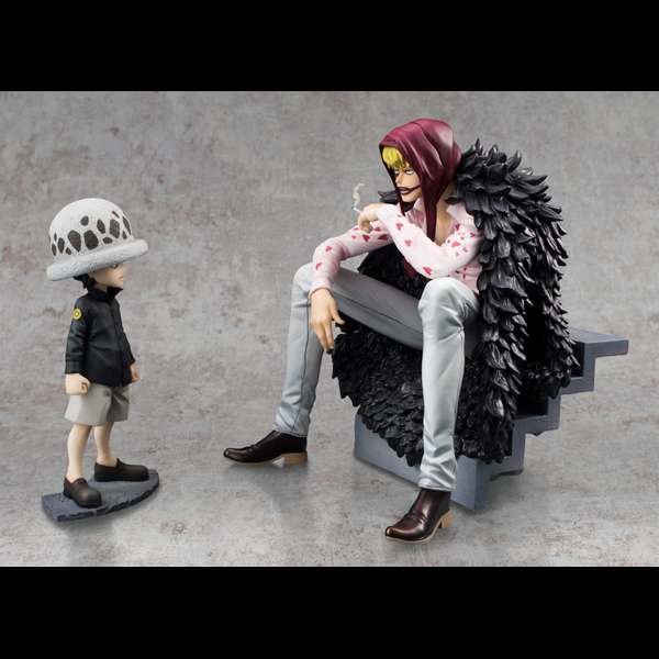 One Piece Corazon Law Statue 1/8 Skala megahouse
