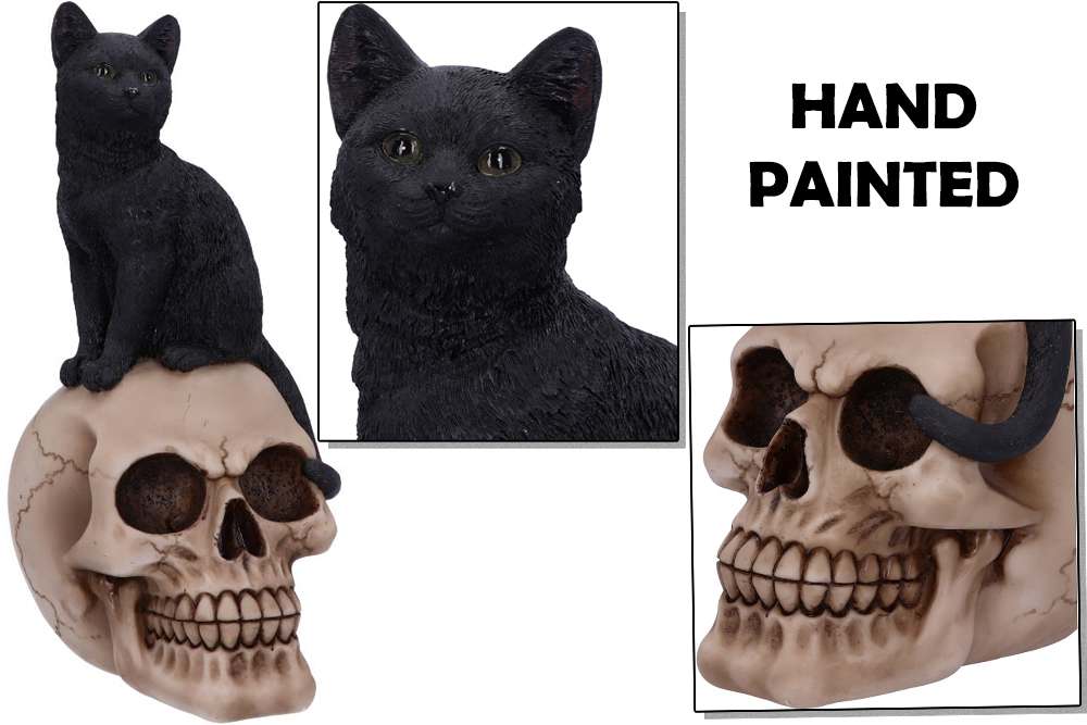 Familiar Fate Skulptur med Svart Katt och Skalle nemesis now