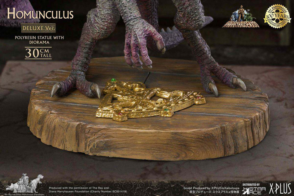 Ray Harryhausen Homunculus Deluxe Staty star ace