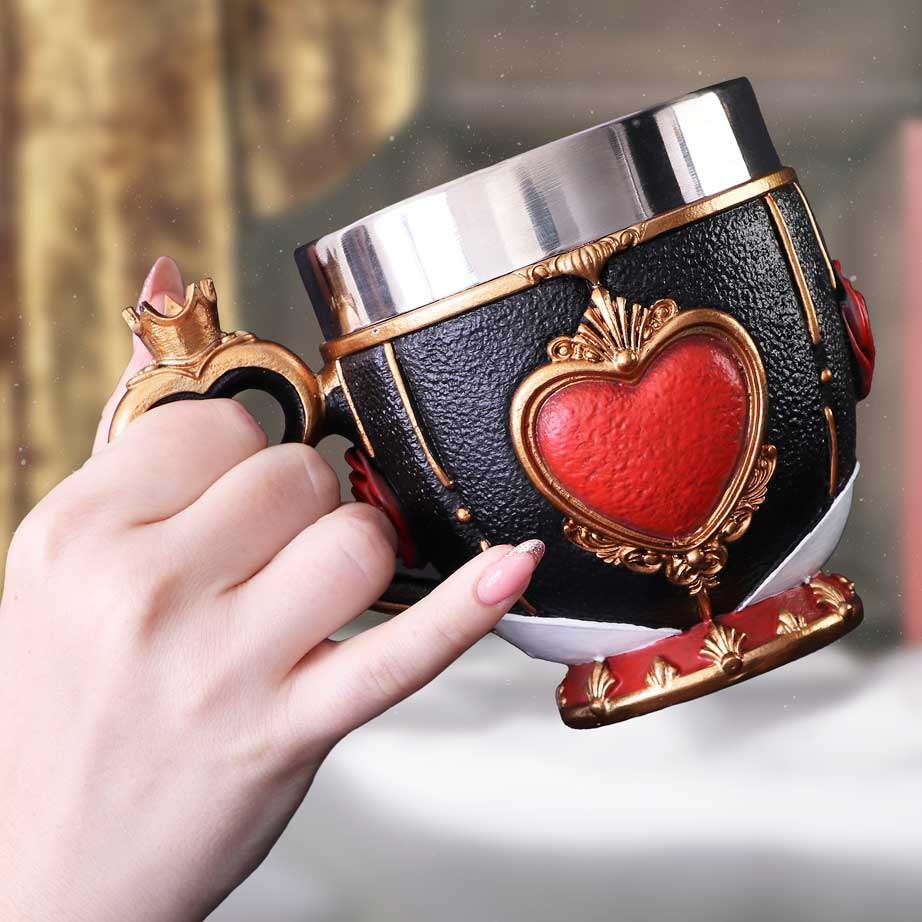 Pinkys Up Queen of Hearts Cup - Robotto
