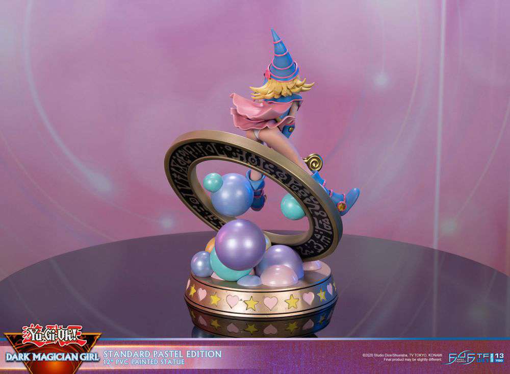 Yu-Gi-Oh! Dark Magician Girl Pastell Staty first4figures